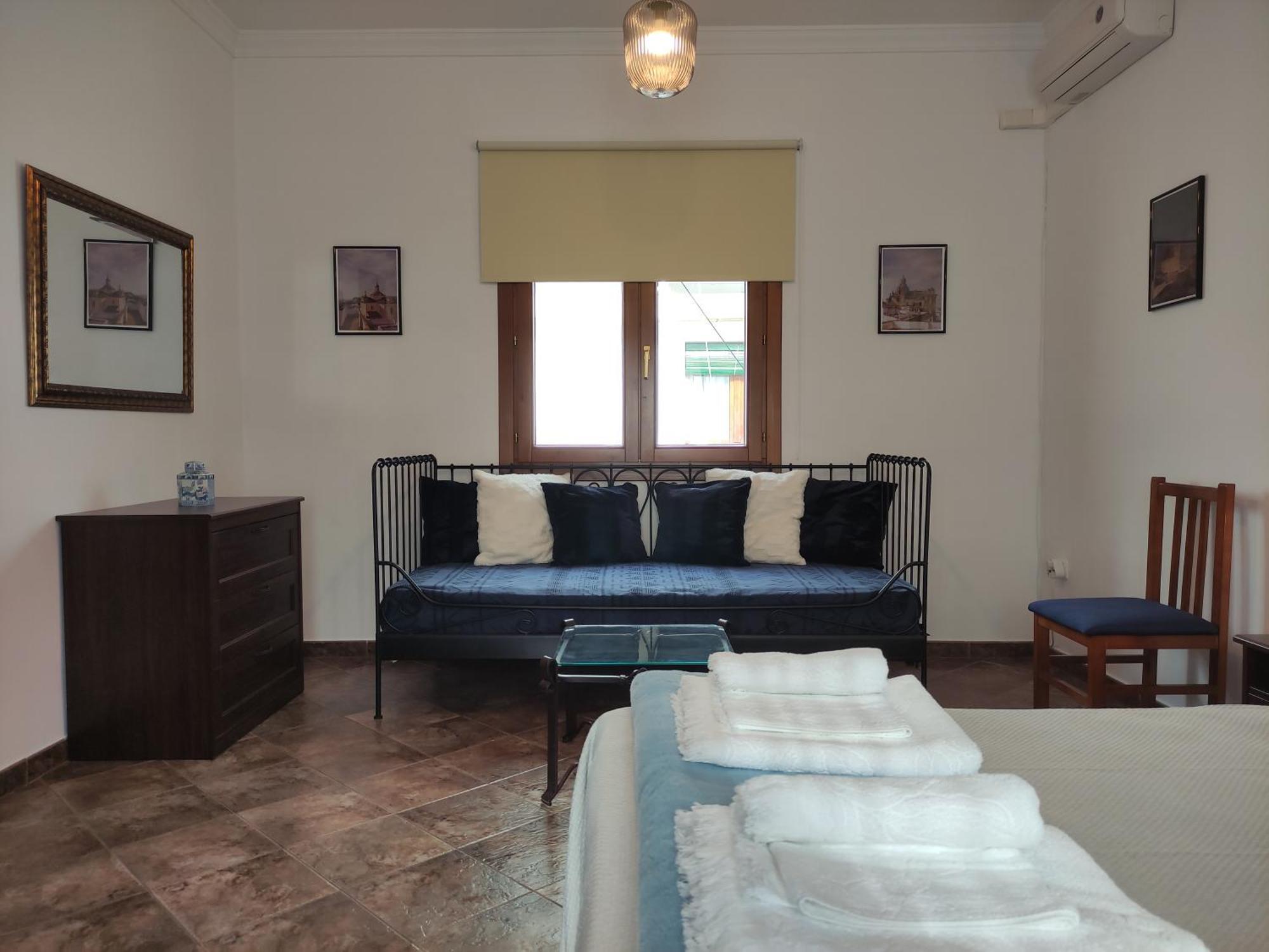 Апартаменты Entretorres. Casa-Duplex En Centro Historico. Кармона Экстерьер фото